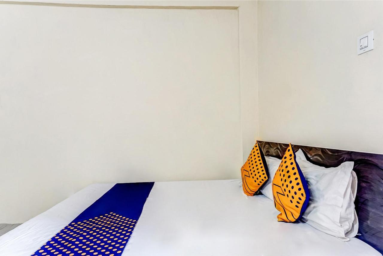 Spot On 81689 New Saiba Lodging Poona Buitenkant foto