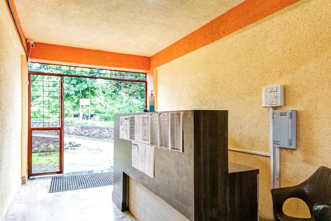 Spot On 81689 New Saiba Lodging Poona Buitenkant foto