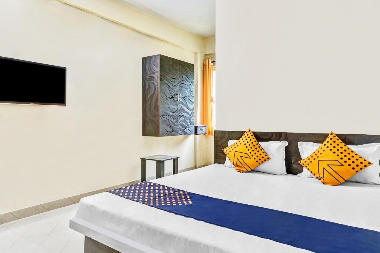 Spot On 81689 New Saiba Lodging Poona Buitenkant foto