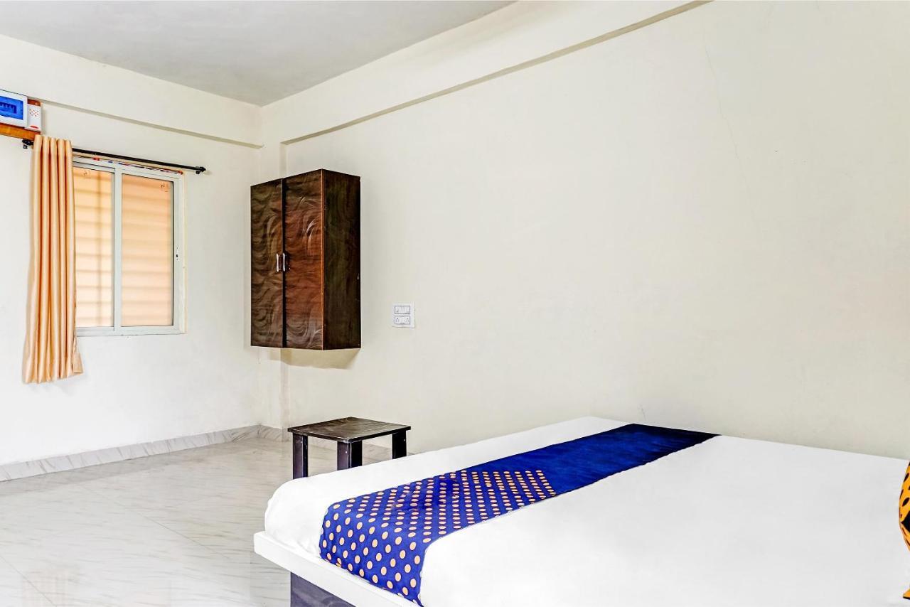 Spot On 81689 New Saiba Lodging Poona Buitenkant foto