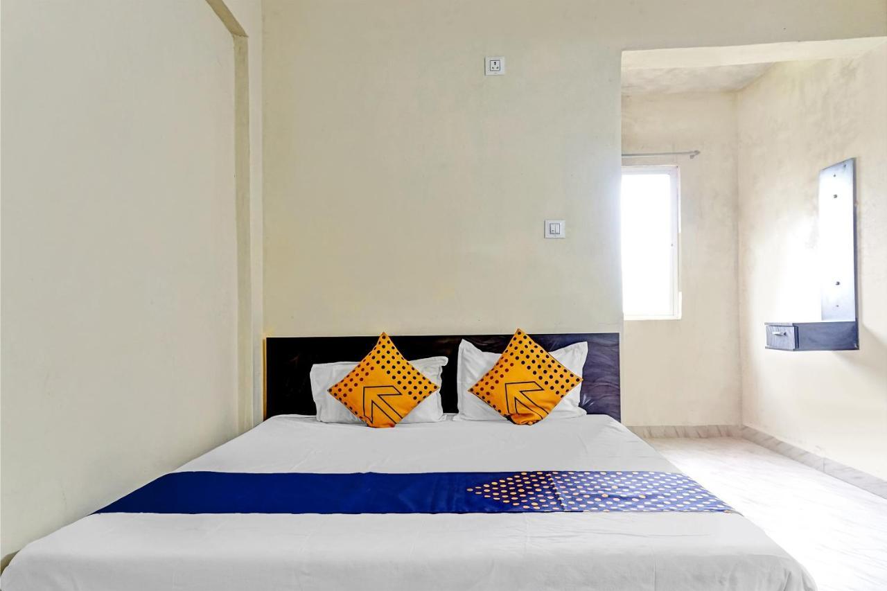Spot On 81689 New Saiba Lodging Poona Buitenkant foto