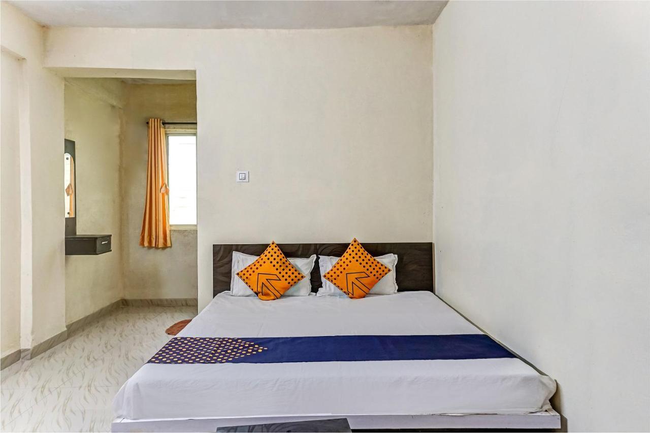 Spot On 81689 New Saiba Lodging Poona Buitenkant foto